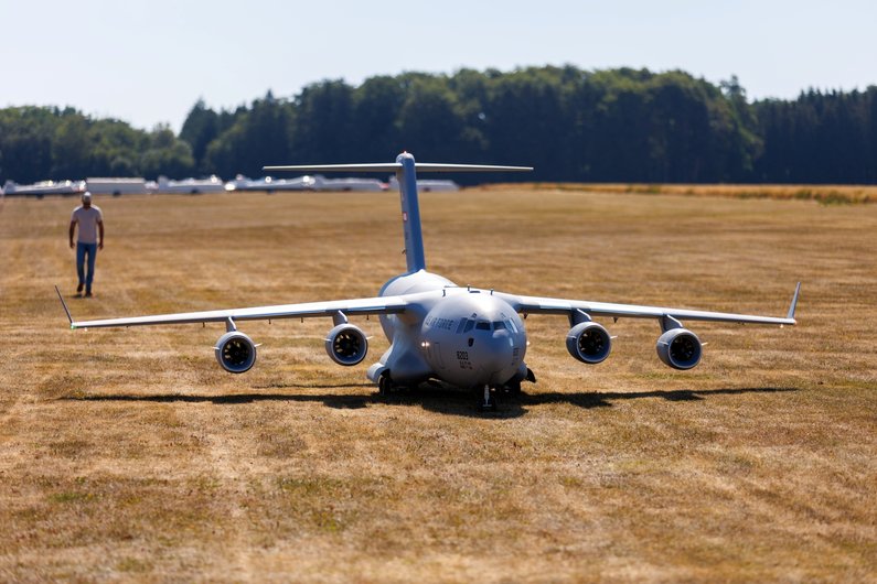 Na JetPower prihajajo 150-kilogramski velikani Na JetPower prihajajo 150-kilogramski velikani