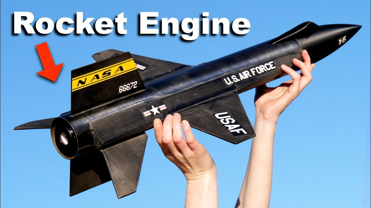 3. Raketni X-15 dosegel 290 km/h, nato pa treščil v tla 3. Raketni X-15 dosegel 290 km/h, nato pa treščil v tla
