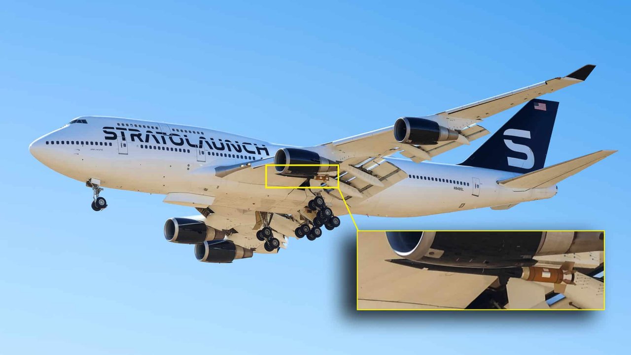 Skrivnostna raketa pod krilom Boeinga 747 Skrivnostna raketa pod krilom Boeinga 747